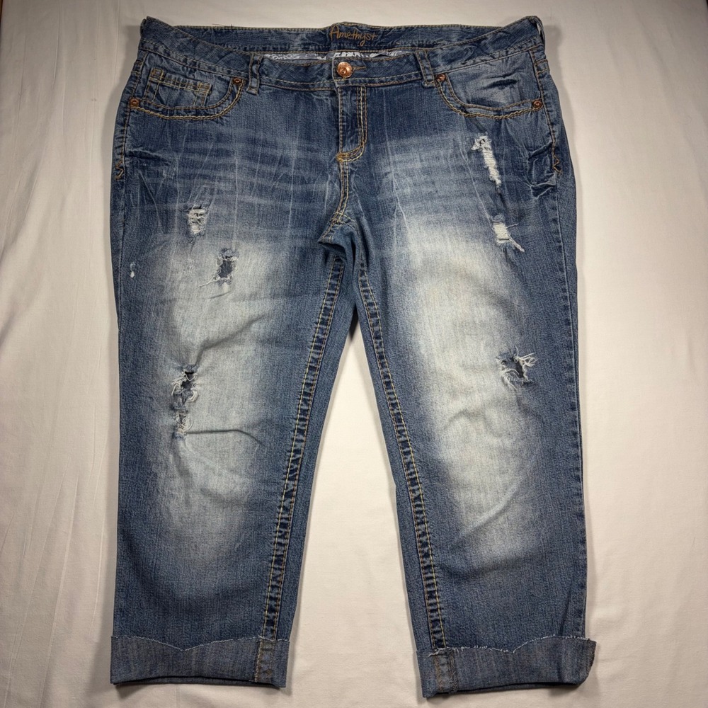 Amethyst Jeans Women 18 Capri Blue Distressed Denim Pants Medium Wash Cuffed Hem